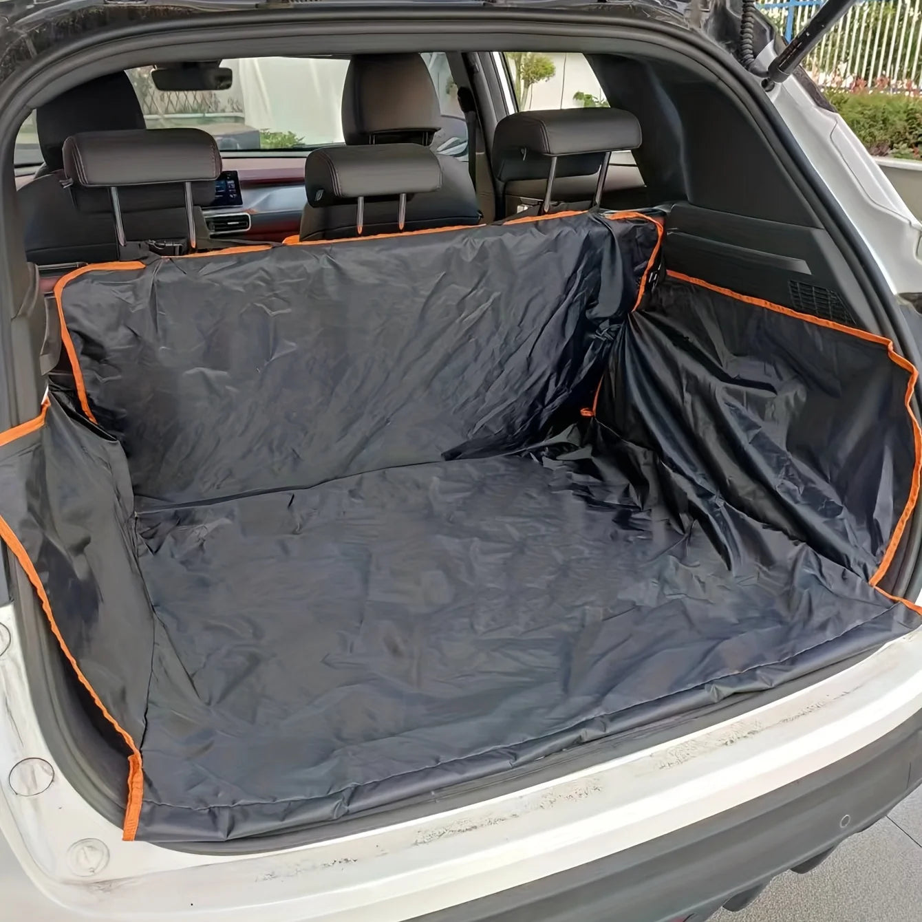 Wooforia Durable Pet Auto Trunk Mat — Non-Slip SUV & Car Liner