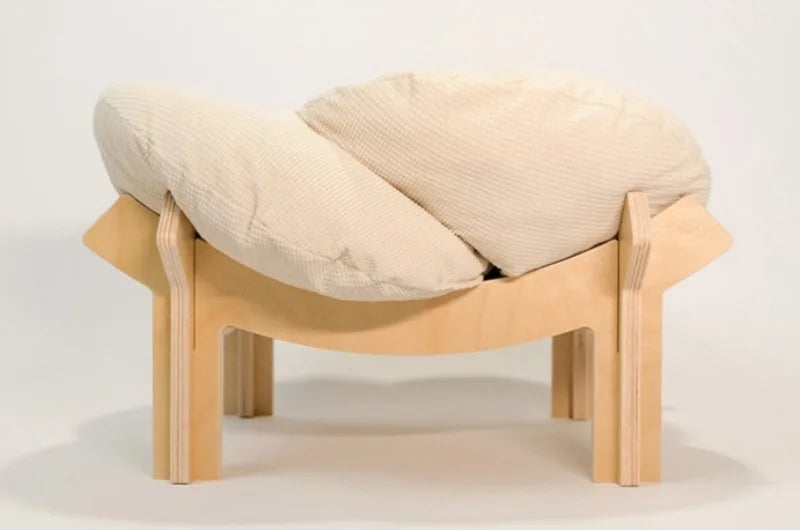 Wooforia Petal Cat Bed — Soft Indoor Sleeping Cushion for Cats & Small Dogs